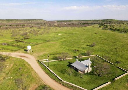 63dada9f32725ebd724ba8ce_commercial-title-company